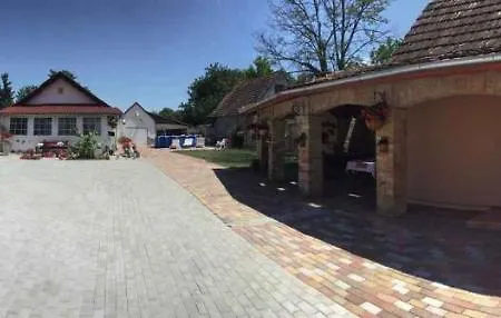 Holiday Balatonbereny/balaton 33082 度假居